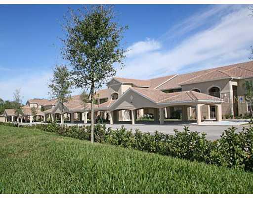 905 Fairwaycove Ln. #201, Bradenton, FL 34212