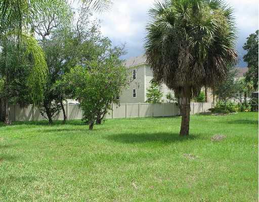 1715 Bonita Ct., Sarasota, FL 34239