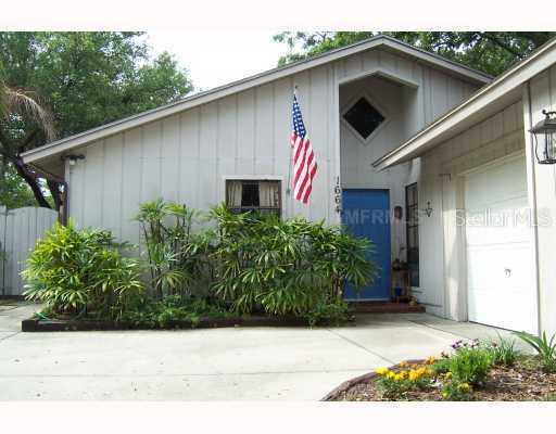 1664 Catalonia Ln., Sarasota, FL 34239