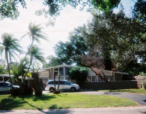 2764 Valencia Dr., Sarasota, FL 34239