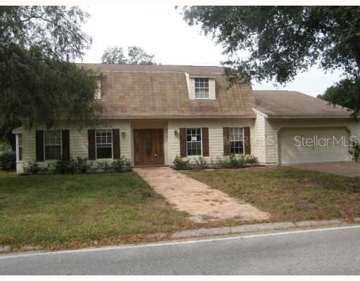 2016 Tanglewood Dr., Sarasota, FL 34239