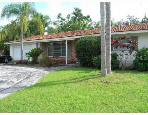 3425 Tanglewood Dr., Sarasota, FL 34239