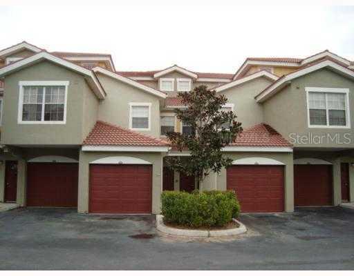 5700 Bentgrass Dr. #207, Sarasota, FL 34235