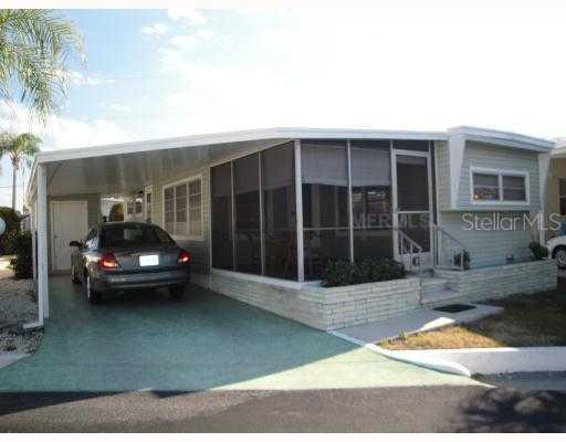 1919 Buccaneer Dr. #17, Sarasota, FL 34231