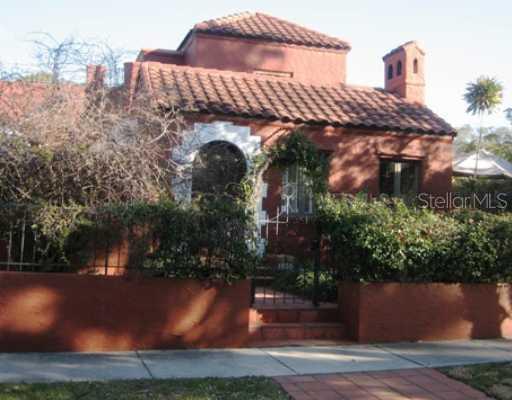 1855 Oak St., Sarasota, FL 34236