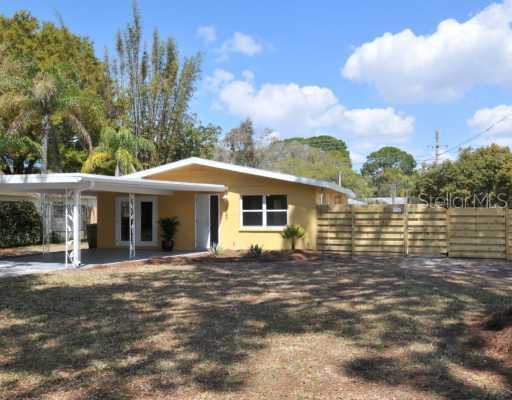 2587 Loma Linda St., Sarasota, FL 34239