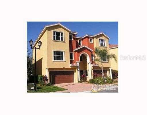 1215 3rd Street Dr., Palmetto, FL 34221