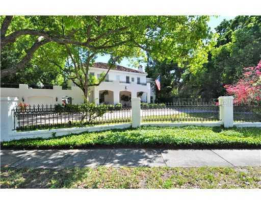 1830 Lincoln Dr., Sarasota, FL 34236