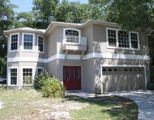 3110 Pine St., Bradenton, FL 34208