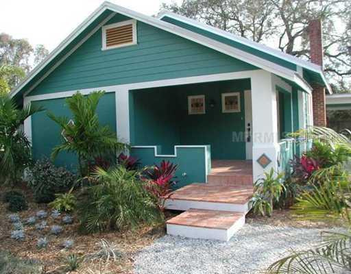 2316 Hyde Park St., Sarasota, FL 34239