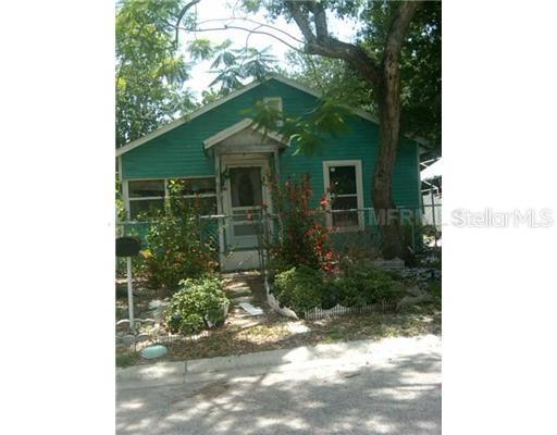 607 17th St., Bradenton, FL 34208