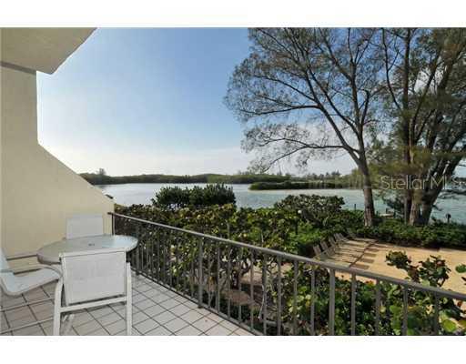 490 N Shore Rd. #5, Longboat Key, FL 34228