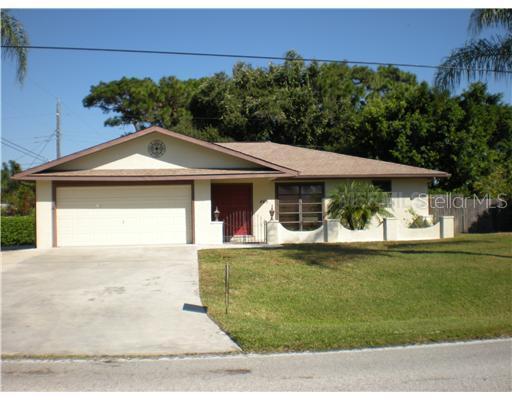 465 E Seminole Dr., Venice, FL 34293