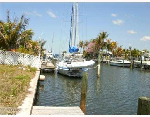 3811 Coconut Ter., Bradenton, FL 34210