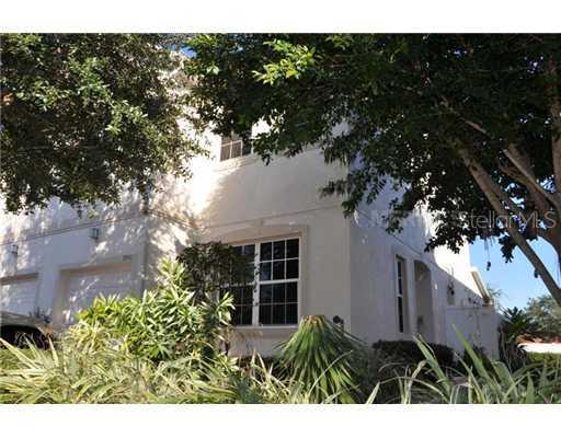 3941 Yellowstone Cir., Sarasota, FL 34233