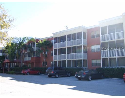 2700 Coconut Bay Ln. #1H, Sarasota, FL 34237