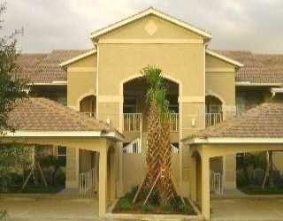 915 Fairwaycove Ln. #103, Bradenton, FL 34212