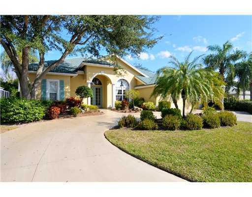 6682 Saint James Crossing, University Park, FL 34201