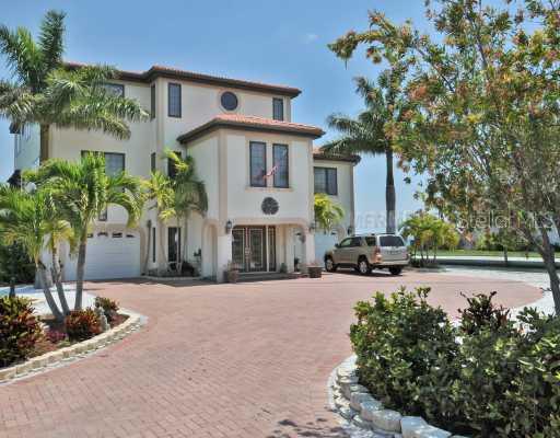 870 Jungle Queen Way, Longboat Key, FL 34228