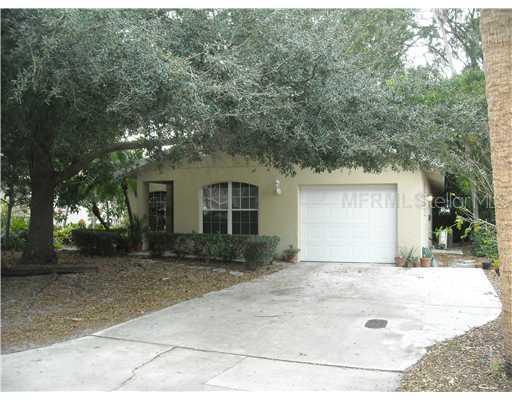 3926 Rockefeller Ave., Sarasota, FL 34231
