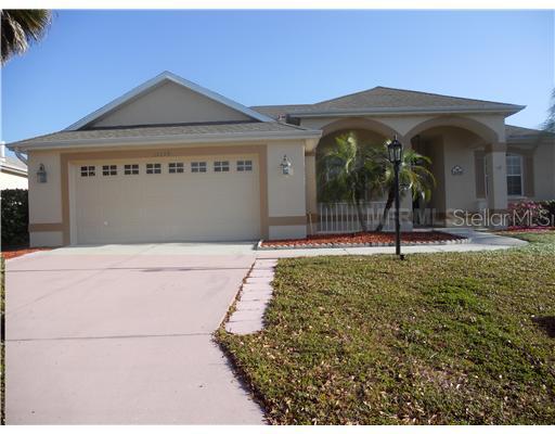 10739 Old Grove Cir., Bradenton, FL 34212