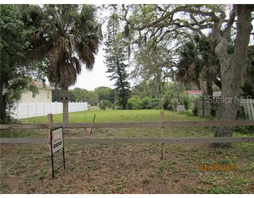 815 Laguna Dr., Venice, FL 34285