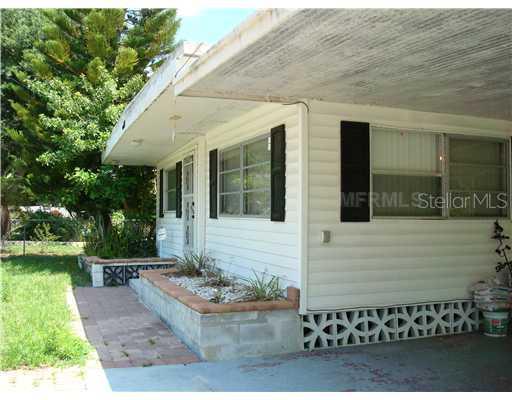 306 Kenwood Ave., Nokomis, FL 34275
