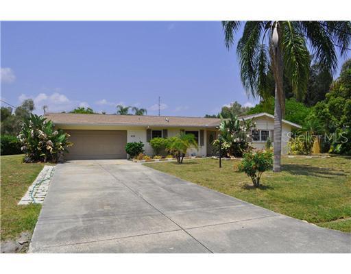 413 E Lake Dr., Sarasota, FL 34232