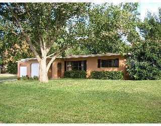 2513 Bougainvillea Street, Sarasota, FL 34241