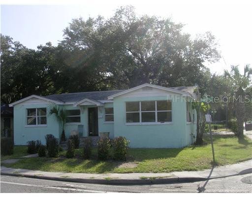 2204 N Orange Ave., Sarasota, FL 34234
