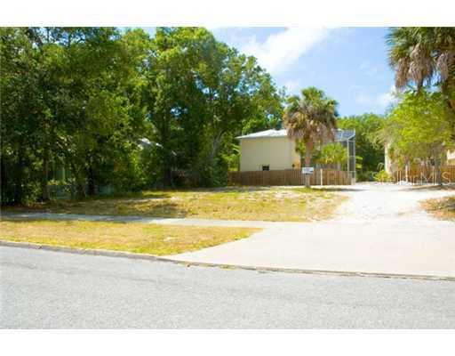 1702 Oak St., Sarasota, FL 34236