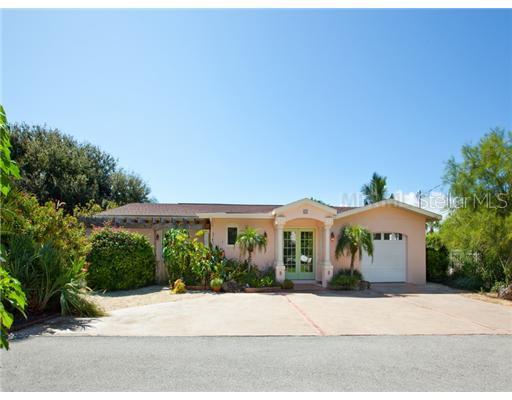 411 Sabal Ln., Nokomis, FL 34275