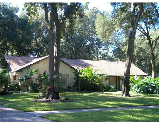 109 Laurel Tree Way, Brandon, FL 33511
