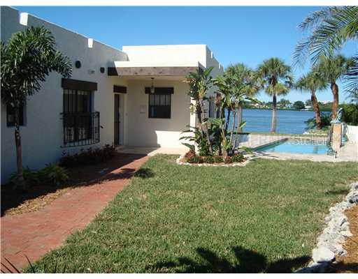 321 N Boulevard Of The Presidents, Sarasota, FL 34236