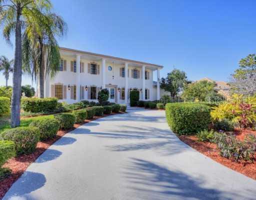299 Robin Dr., Sarasota, FL 34236