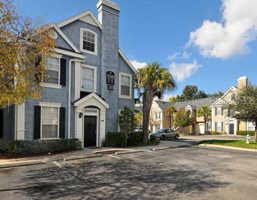 5540 Rosehill Rd. #102, Sarasota, FL 34233