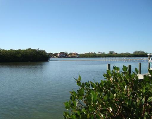 905 Bayshore Rd., Nokomis, FL 34275