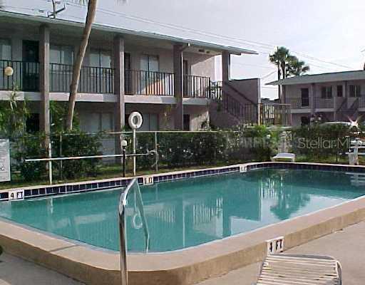 3101 Bee Ridge Rd. #215, Sarasota, FL 34239