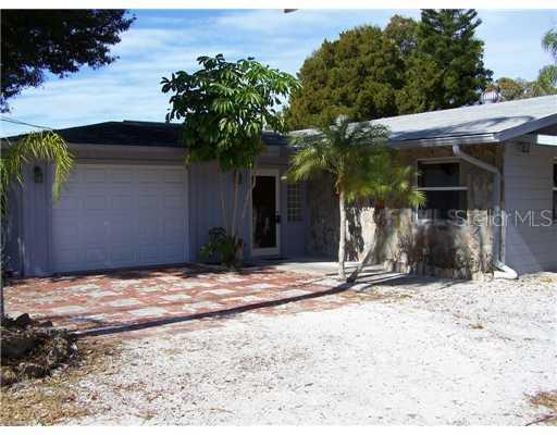 2221 Phillippi St., Sarasota, FL 34231
