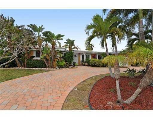 524 69th St., Holmes Beach, FL 34217