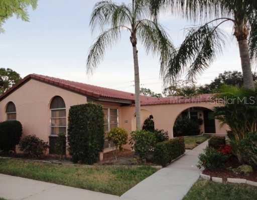 2219 Pueblo Ln. #V-28, Sarasota, FL 34231