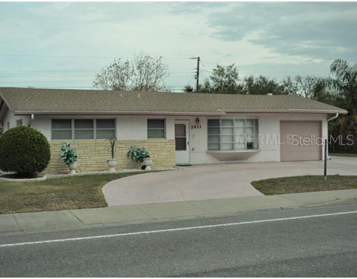 2421 S Tuttle Ave., Sarasota, FL 34239