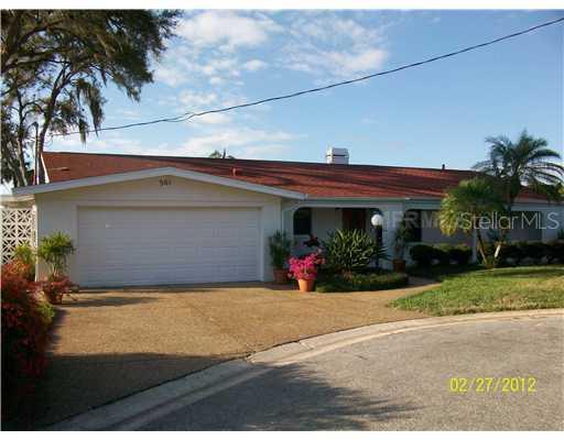 301 Dona Dr., Nokomis, FL 34275