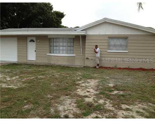 3253 Columbus Dr., Holiday, FL 34691