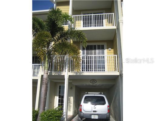 3271 Mangrove Point Dr., Ruskin, FL 33570