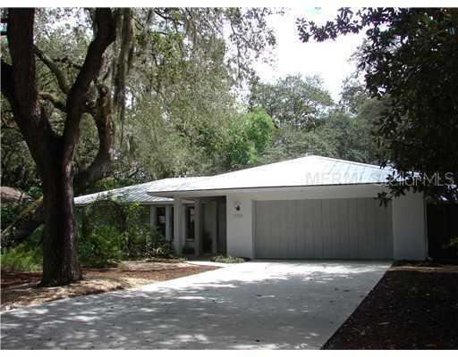 2706 Greendale Dr., Sarasota, FL 34232