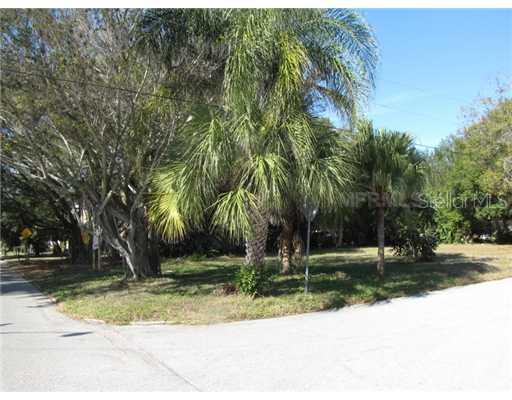 2185 Hawthorne St., Sarasota, FL 34239