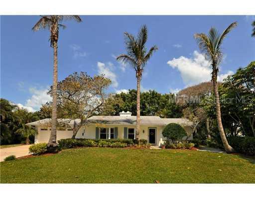 601 Buttonwood Dr., Longboat Key, FL 34228
