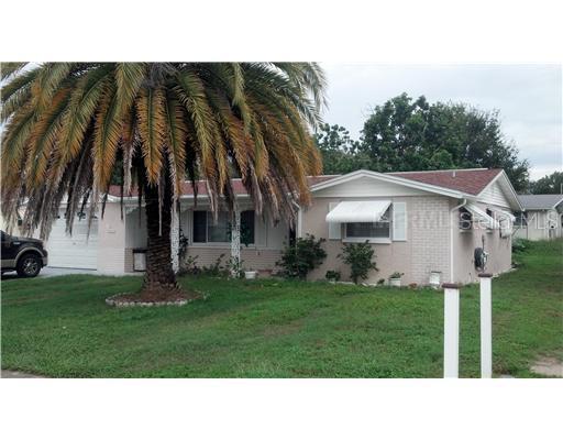 5233 Falcon Dr., Holiday, FL 34690