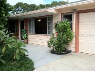2433 Valencia Dr., Sarasota, FL 34239